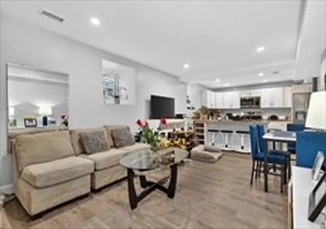 Listing Photo 4 - Condo for sale in building located at 1684 N Shore Rd, Revere, MA 02151