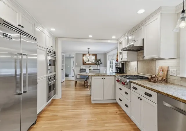 2nd image of 9 Tapley Rd, Lynnfield, MA 01940 | MLS# 73559346