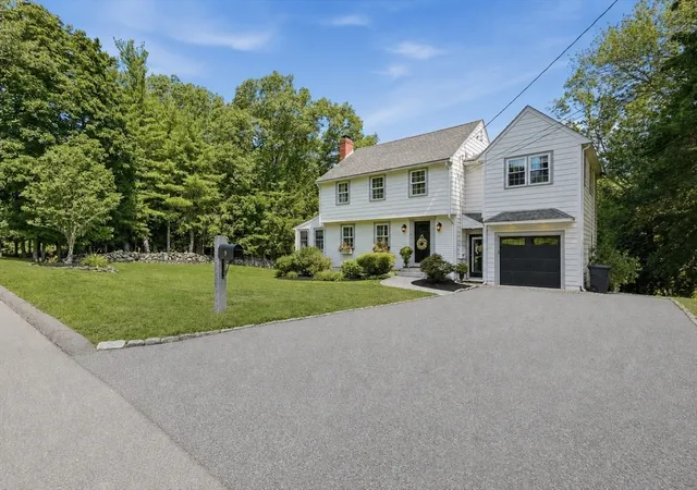 40th image of 9 Tapley Rd, Lynnfield, MA 01940 | MLS# 73559346