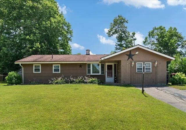 1st image of 31 Stephen Dr, Brockton, MA 02302 | MLS# 73552882
