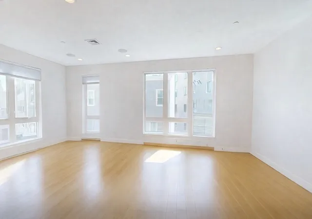 3rd image of 488 Dorchester Ave #3E, Boston, MA 02127 | MLS# 73483368