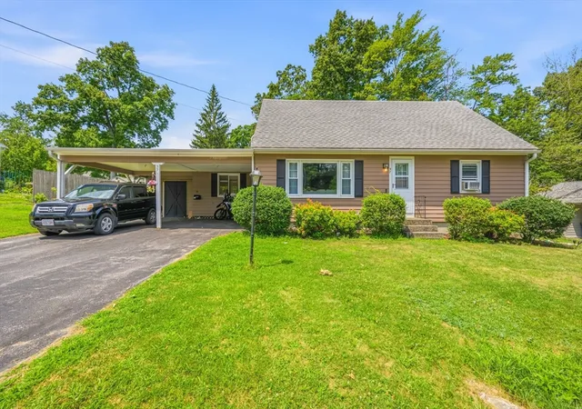 2nd image of 37 Parker St, Fitchburg, MA 01420 | MLS# 73553744