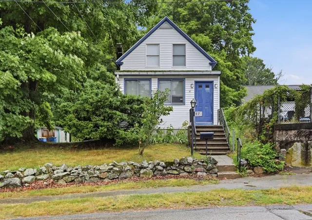Homes for sale in Randolph, MA | 47 Belcher St, Randolph, MA 02368 | MLS# 73547272