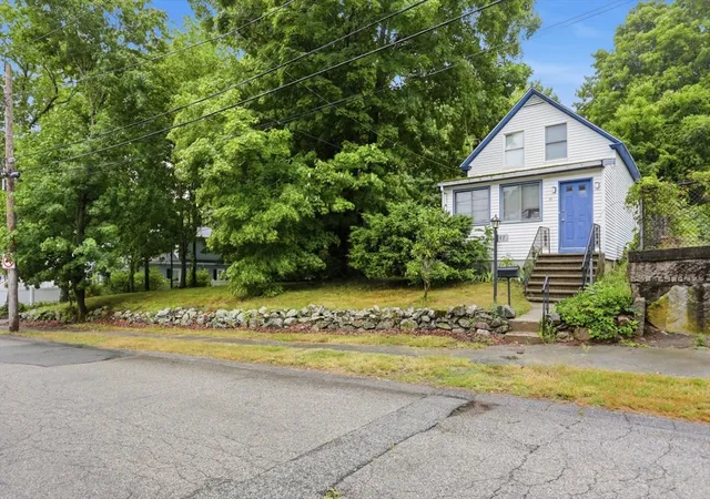 Homes for sale in Randolph, MA | 47 Belcher St, Randolph, MA 02368 | MLS# 73547272
