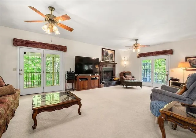 4th image of 31 Swing Dr, Berkley, MA 02779 | MLS# 73497033