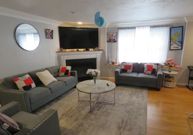 3rd image of 446 Westford St, Lowell, MA 01851