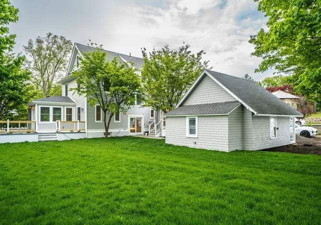 1st image of 37 Oakland St, Wellesley Hills, MA 02481 | MLS# 73526041