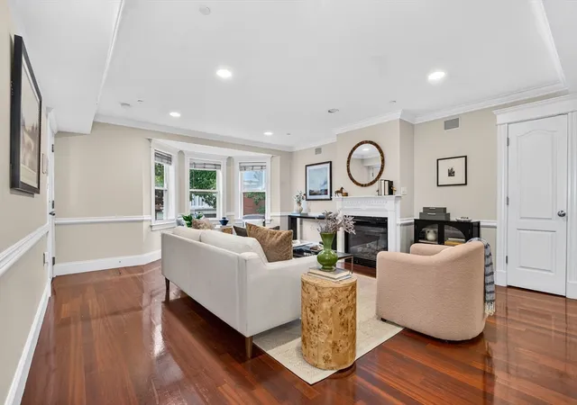 4th image of 161 E Cottage, Boston, MA 02125
