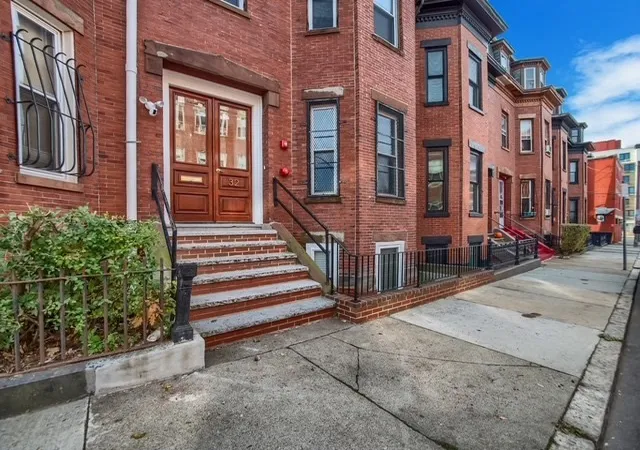 Homes for sale in Boston, MA | 32 Williams St #1, Boston, MA 02446 | MLS# 73547094