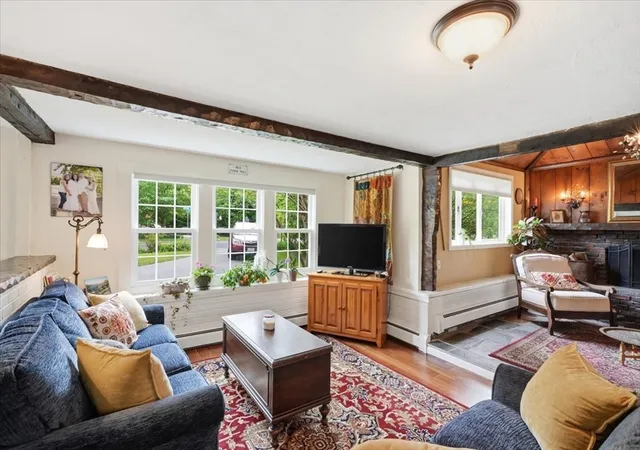4th image of 354 High St, Pembroke, MA 02359 | MLS# 73532559