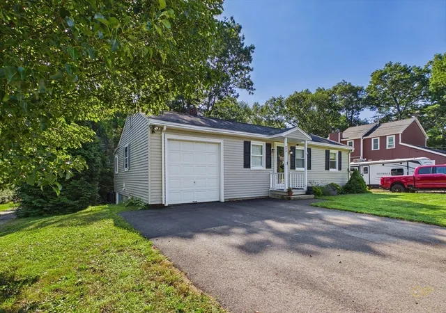 1st image of 22 County Rd, East Freetown, MA 02717 | MLS# 73548085