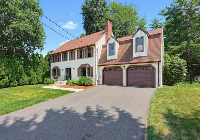 Homes for sale in Milford, MA | 19 Lantern Lane, Milford, MA 01757 | MLS# 73543479