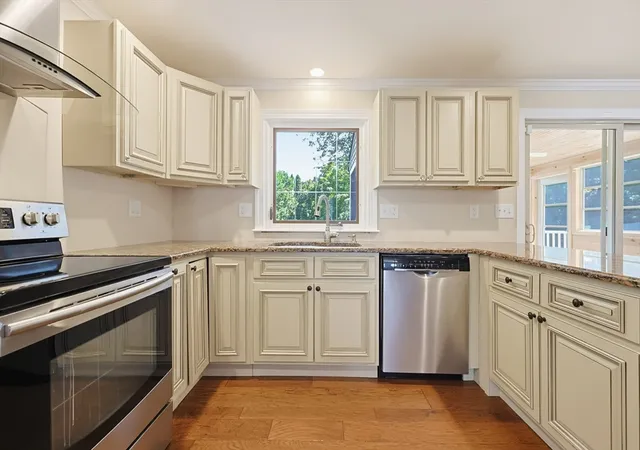 3rd image of 19 Lantern Lane, Milford, MA 01757 | MLS# 73543479