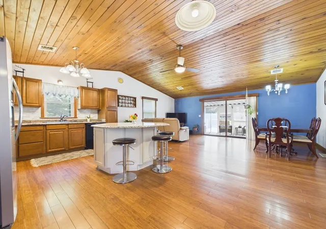 Photo 2 of Sale Pending at 615 Taunton Ave, Seekonk, MA 02771 | MLS# 73562558 | Listing updated on 2026-08-26