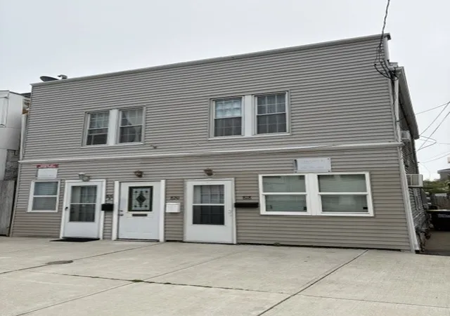 1st image of 818 Nantasket Ave, Hull, MA 02045 | MLS# 73559584