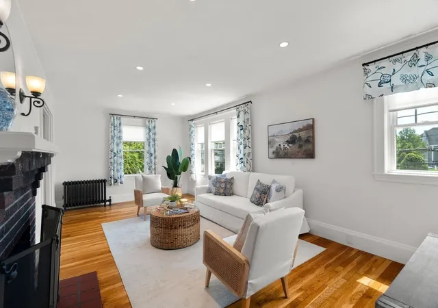 3rd image of 10 Creeley Rd, Belmont, MA 02478
