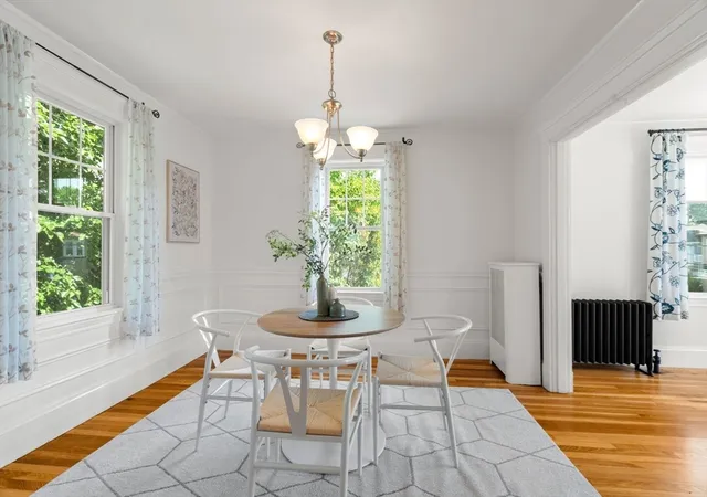 4th image of 10 Creeley Rd, Belmont, MA 02478