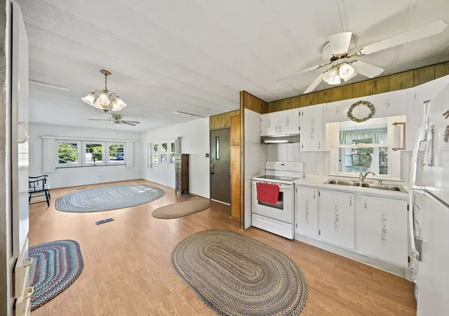 4th image of 37-3 South Meadow Village, Carver, MA 02330 | MLS# 73563312