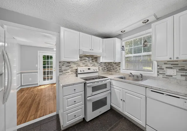 Photo 4 of Sale Pending at 474-476 Franklin St, Mansfield, MA 02048 | MLS# 73563957 | Listing updated on 2026-09-14