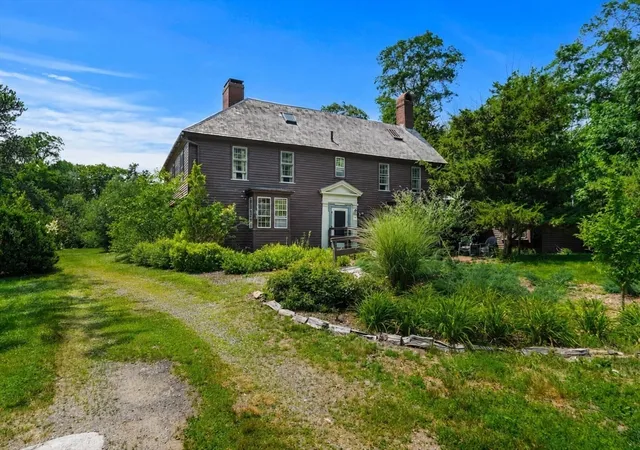 1st image of 190 Granite St, Rockport, MA 01966 | MLS# 73550070