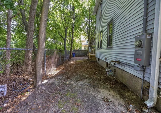 24th image of 112 Dewolf St, New Bedford, MA 02740 | MLS# 73559114