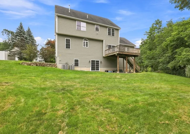 Photo 4 of Sale Pending at 3 Arborcrest Rd, Amesbury, MA 01913 | MLS# 73567154 | Listing updated on 2026-09-16