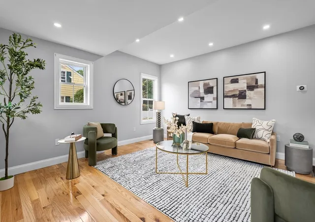 Photo 3 of Single family home for sale at 545 Washington St, Braintree, MA 02184 | MLS# 73567793 | Listing updated on 2026-09-16