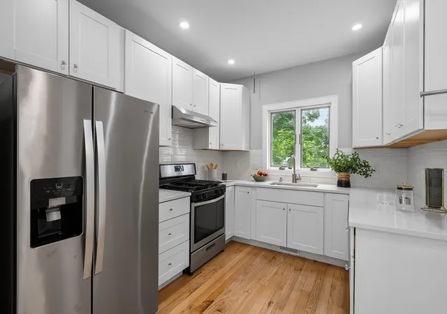 Photo 4 of Single family home for sale at 545 Washington St, Braintree, MA 02184 | MLS# 73567793 | Listing updated on 2026-10-16