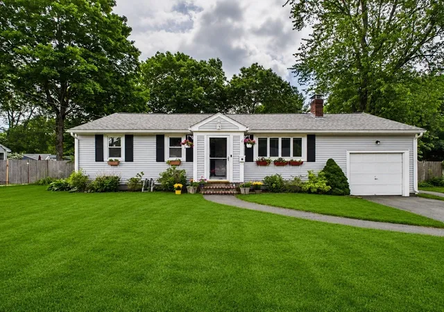 Homes for sale in Sharon, MA | 41 Essex Road, Sharon, MA 02067 | MLS# 73540720