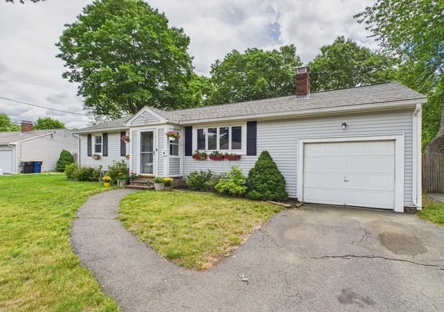 Homes for sale in Sharon, MA | 41 Essex Road, Sharon, MA 02067 | MLS# 73540720