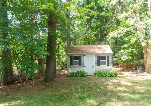 25th image of 140 Bayberry Cir, Bridgewater, MA 02324 | MLS# 73556373