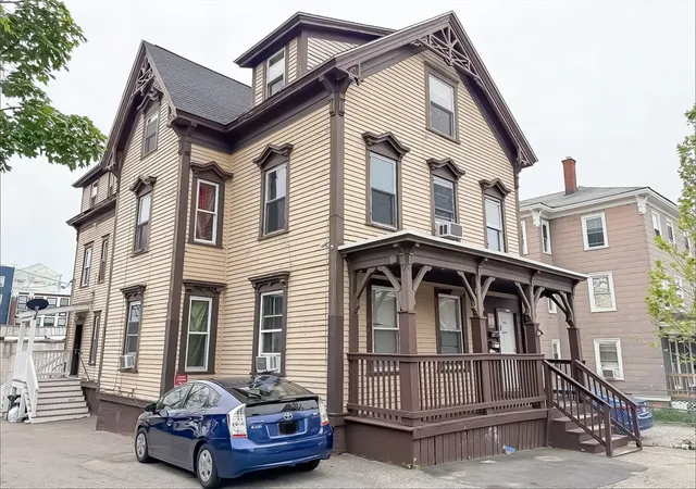 Photo 1 of Sale Pending at 127 Austin St, Worcester, MA 01609 | MLS# 73530884 | Listing updated on 2026-09-05