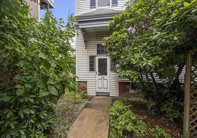 1st image of 46 R H St, Boston, MA 02127 | MLS# 73549427
