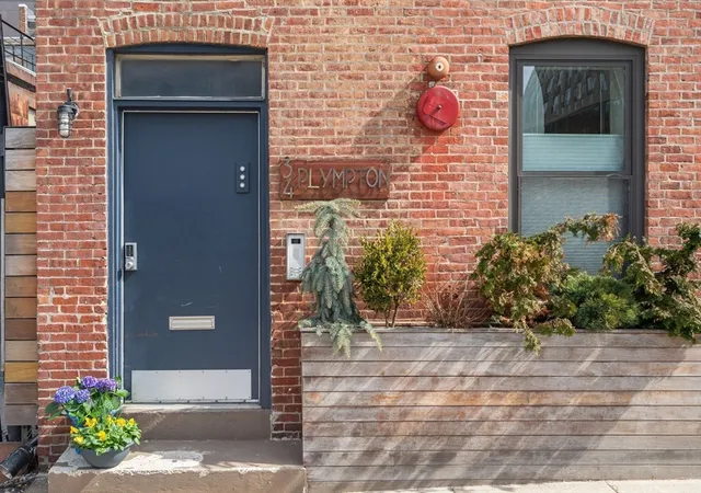 1st image of 34 Plympton Street #1, Boston, MA 02118 | MLS# 73491077