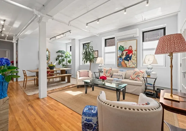 2nd image of 34 Plympton Street #1, Boston, MA 02118 | MLS# 73491077