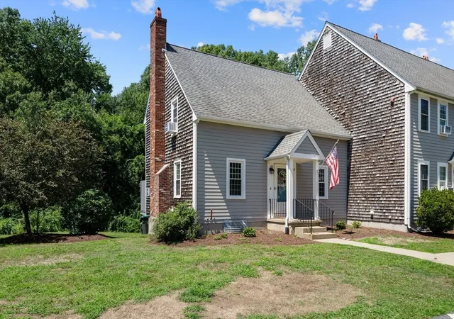 2nd image of 438 Twin Lakes Dr #438, Halifax, MA 02338 | MLS# 73559833