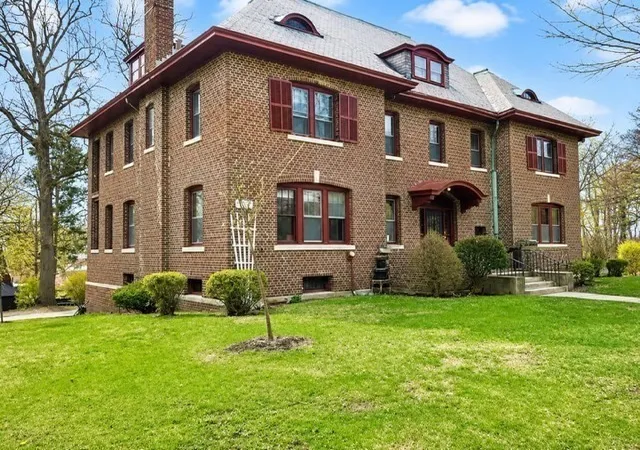 1st image of 86 Bowdoin St, Springfield, MA 01109 | MLS# 73560940