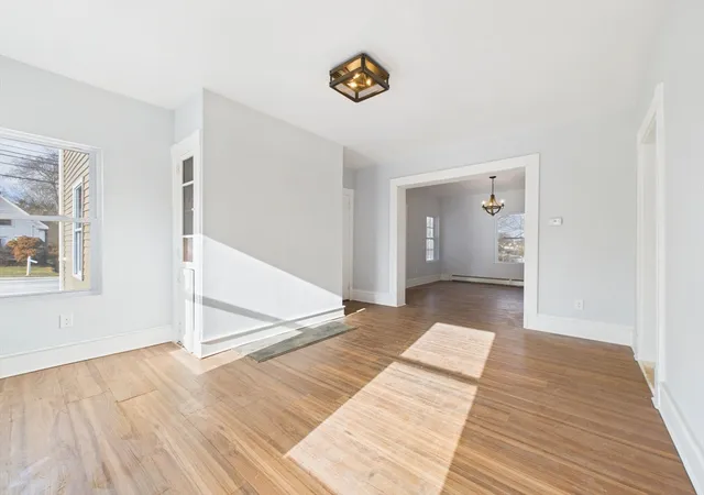 6th image of 386 Bedford Street, East Bridgewater, MA 02333 | MLS# 73550400
