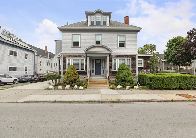 1st image of 596 County St, New Bedford, MA 02740 | MLS# 73551877