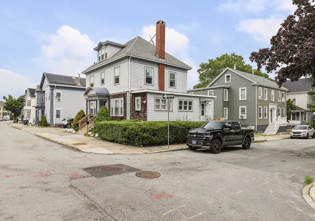 Photo 3 of Single family home for sale at 596 County St, New Bedford, MA 02740 | MLS# 73551877 | Listing updated on 2026-10-03