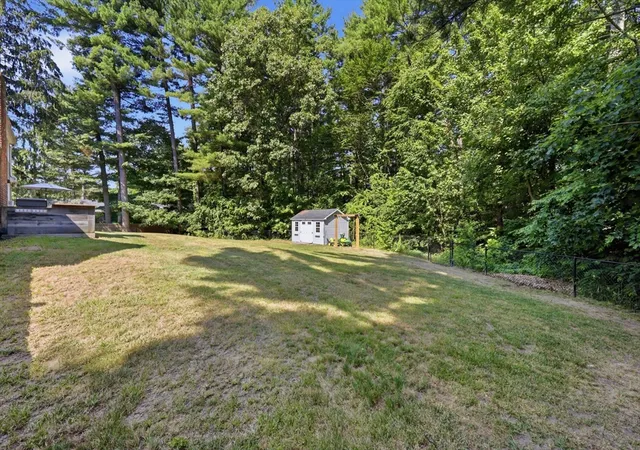 Homes for sale in Westfield, MA | 175 Pontoosic Rd, Westfield, MA 01085 | MLS# 73545042