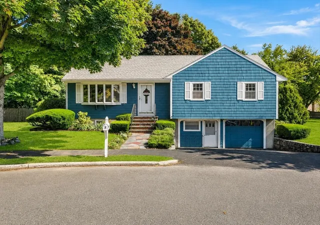 1st image of 7 Kennedy Cir, Wakefield, MA 01880 | MLS# 73549855