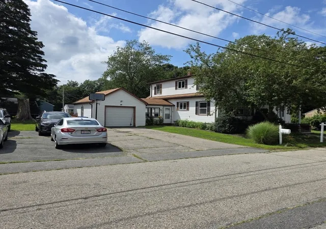 Homes for sale in Seekonk, MA | 20 Foch Ave, Seekonk, MA 02771 | MLS# 73525910