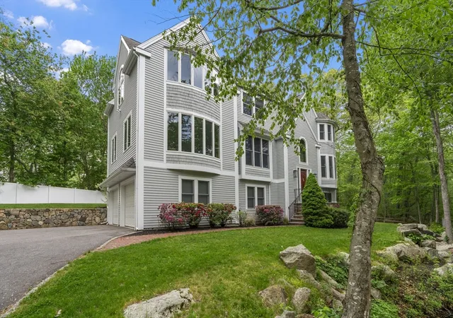 Homes for sale in Cohasset, MA | 10 Heritage Ln, Cohasset, MA 02025 | MLS# 73524037