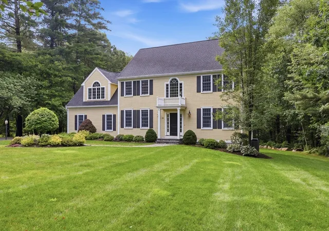 Homes for sale in Marlborough, MA | 22 Hutchinson, Marlborough, MA 01752 | MLS# 73547493
