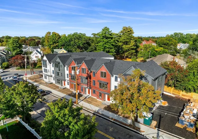 24th image of 10 Elm Street #10, Newton, MA 02465 | MLS# 73502815
