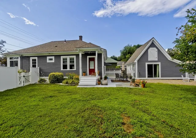 4th image of 124 Yale St, Ludlow, MA 01056 | MLS# 73420272