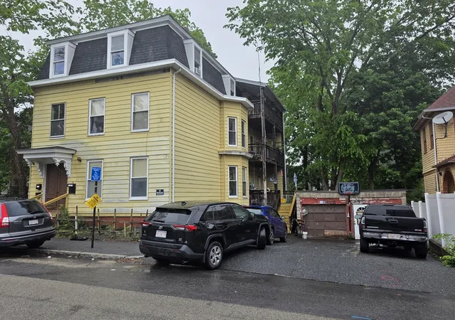 1st image of 4 Home St, Worcester, MA 01609 | MLS# 73524896