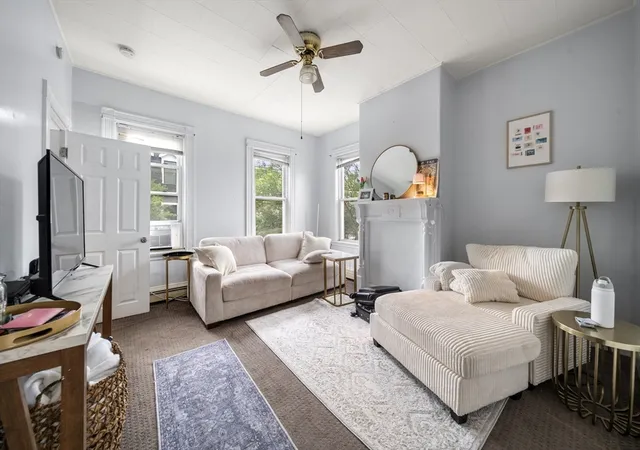 3rd image of 48 H Street, South Boston, MA 02127 | MLS# 73549445