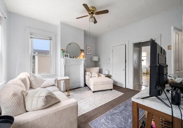 4th image of 48 H Street, South Boston, MA 02127 | MLS# 73549445